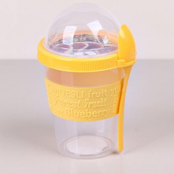 كوب حلا بغطاء مع ملعقة كوب حلا بغطاء مع ملعقة