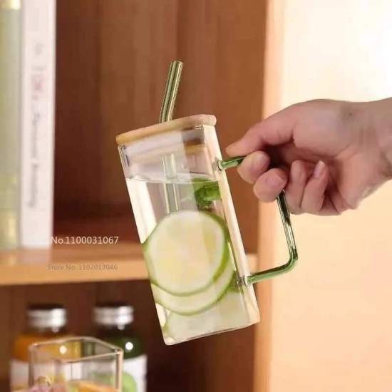 كوب زجاج مع غطاء خشبي ومصاصة متعدد الالوان كوب زجاج مع غطاء خشبي ومصاصة متعدد الالوان