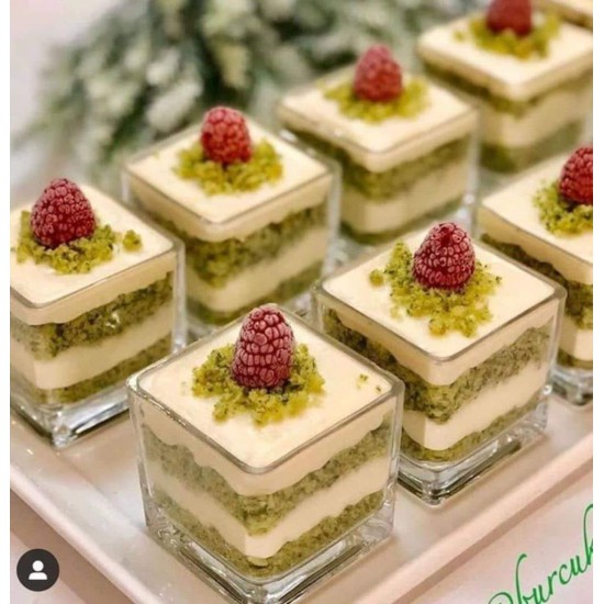 مطيبة حلا زجاج مربع مع قاعدة 8*8سم