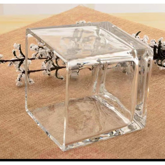 مطيبة حلا زجاج مربع مع قاعدة 8*8سم