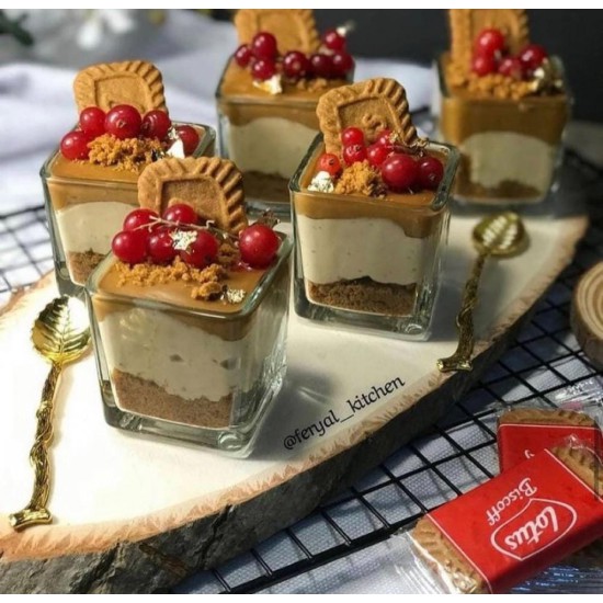 مطيبة حلا زجاج مربع مع قاعدة 8*8سم